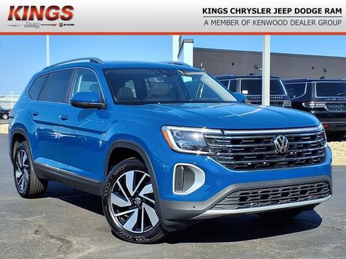 Used 2025 Volkswagen Atlas SEL image 1