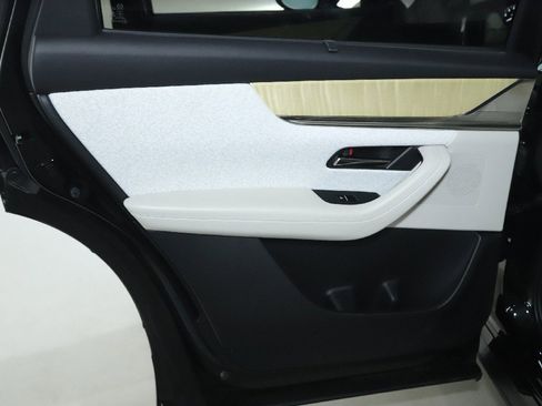 Certified 2025 MAZDA CX-90 3.3 Turbo S w/ Premium Plus image 13