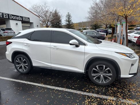 Used 2018 Lexus RX 350 FWD w/ Premium Package image 3