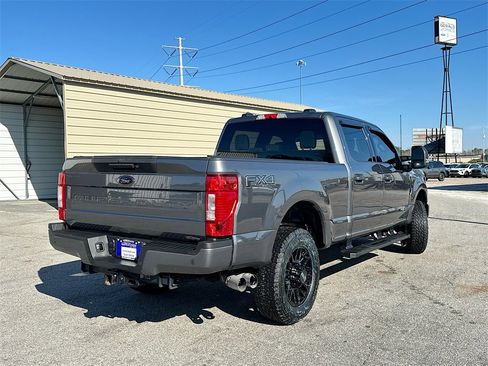 Used 2022 Ford F250 XLT w/ Black Appearance Package image 7