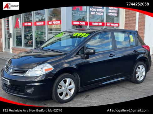 Used 2011 Nissan Versa SL w/ Premium Pkg image 1