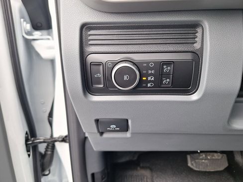 New 2026 Ford F250 XL w/ XL Chrome Package image 6