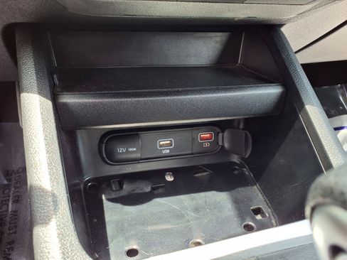 Used 2024 Kia Forte LXS w/ LXS Technology Package FWD image 8