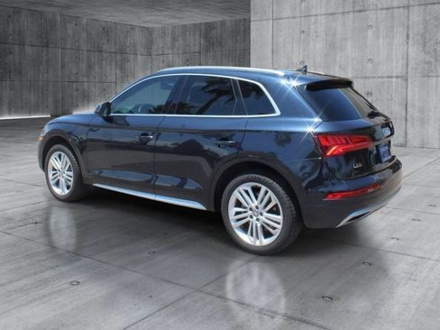 Used 2019 Audi Q5 2.0T Premium Plus w/ Premium Plus Package AWD/4WD image 3