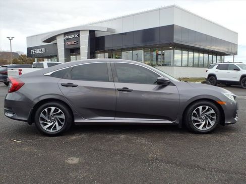 Used 2016 Honda Civic EX image 2
