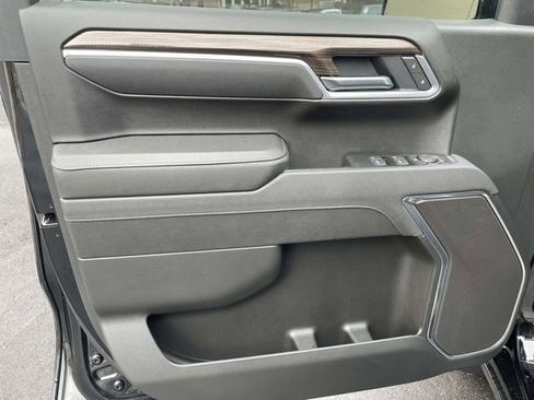 Used 2025 Chevrolet Silverado 1500 LT w/ Leather Package image 14