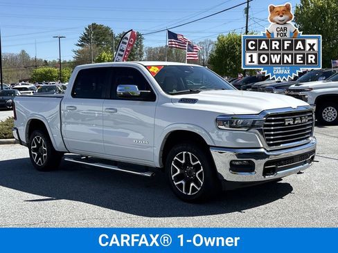 Used 2025 RAM 1500 Laramie AWD/4WD image 2