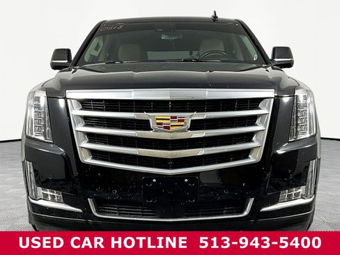 Used 2020 Cadillac Escalade Premium Luxury AWD/4WD image 2