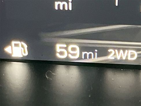 New 2026 GMC Canyon Elevation w/ Convenience Package image 32