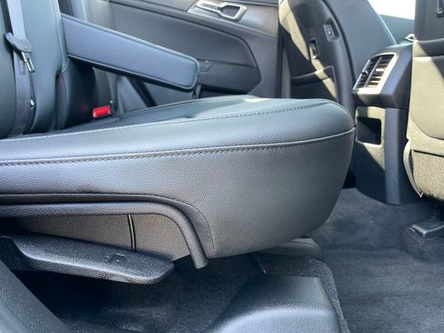 Used 2025 Kia Sportage EX w/ Premium Package image 36