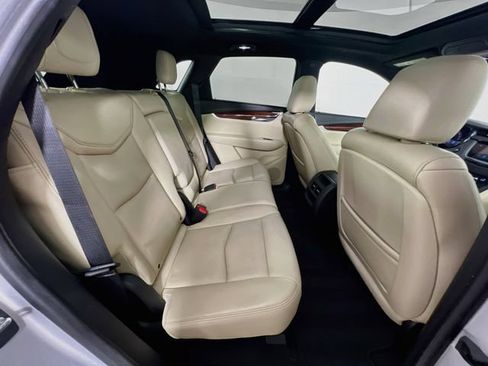 Used 2017 Cadillac XT5 Luxury w/ Driver Awareness Package FWD image 41