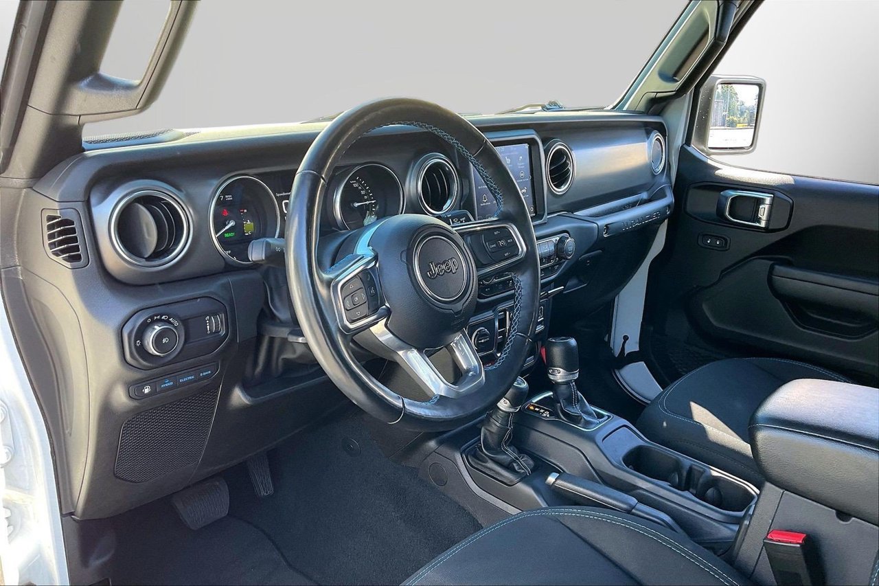 Certified 2023 Jeep Wrangler Unlimited Rubicon 4xe w/ Cold Weather Group AWD/4WD image 19