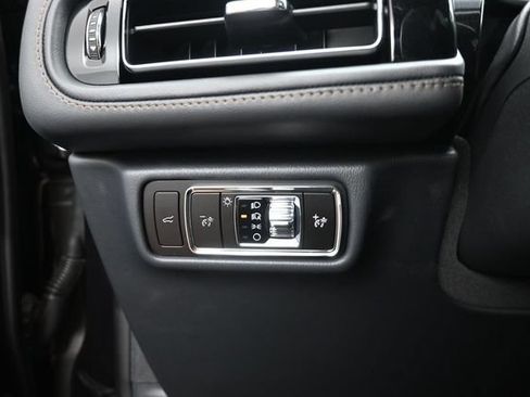 Certified 2025 Lincoln Aviator AWD w/ Jet Appearance Package image 20
