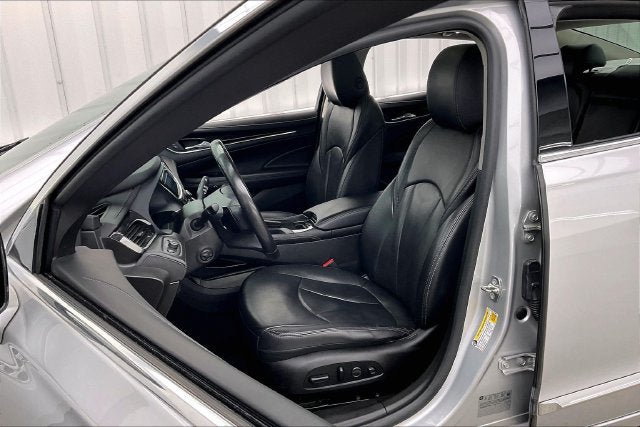 Used 2018 Buick LaCrosse Premium w/ Sun and Shade Package FWD image 8
