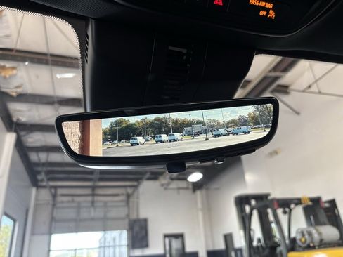 New 2026 Chevrolet Traverse LT w/ Driver Confidence Package image 25