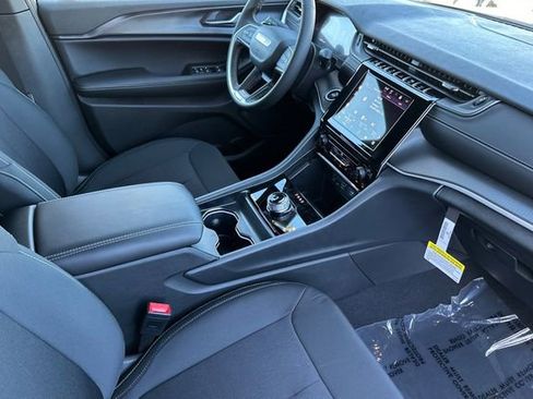 New 2025 Jeep Grand Cherokee Laredo X RWD image 17