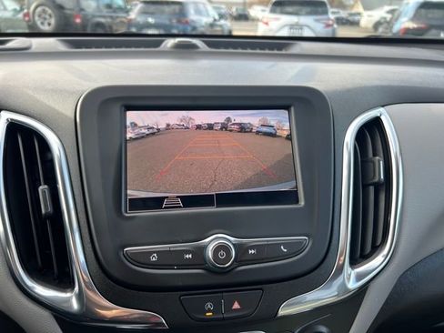 Used 2023 Chevrolet Equinox LT image 16