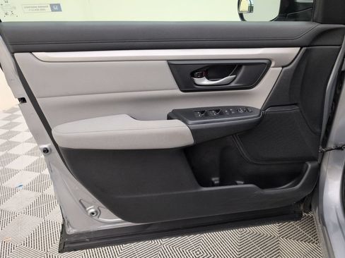 Used 2018 Honda CR-V LX image 30
