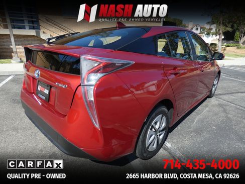 Used 2017 Toyota Prius Three w/ Carpet Mat Package FWD image 8