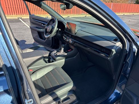 Used 2024 Honda CR-V Sport Touring image 14