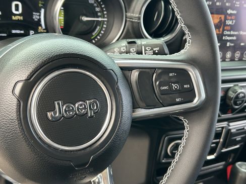 Certified 2023 Jeep Wrangler Sahara image 23