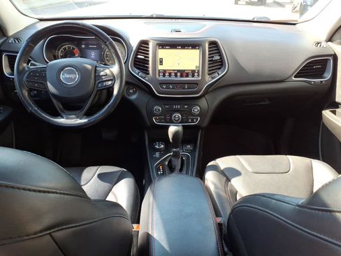 Used 2021 Jeep Cherokee Trailhawk w/ Sun, Sound & Nav Group AWD/4WD image 11