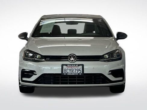 Used 2018 Volkswagen Golf R 4-Door image 10