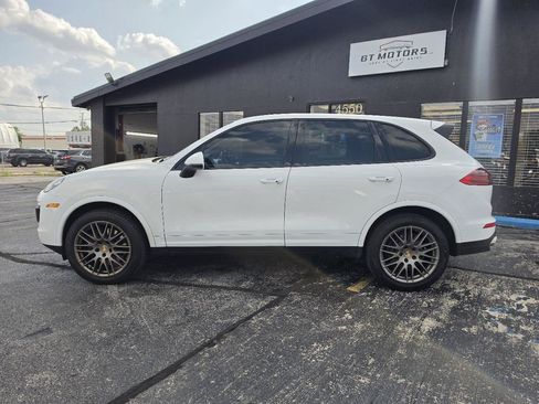 Used 2017 Porsche Cayenne Platinum Edition AWD/4WD image 8