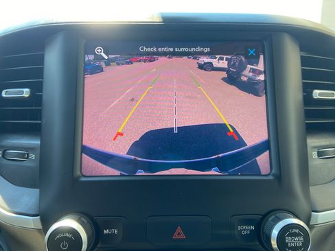 Used 2019 RAM 1500 Big Horn image 25
