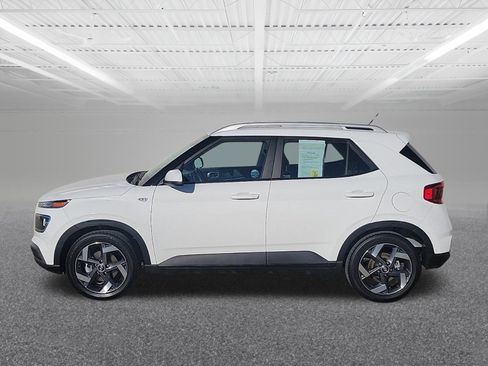 Used 2023 Hyundai Venue SEL w/ Cargo Package image 1