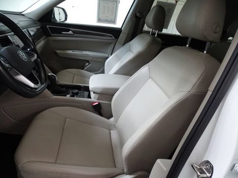 Used 2021 Volkswagen Atlas SEL AWD/4WD image 2