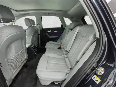 Used 2018 Audi Q5 Prestige w/ Prestige Package AWD/4WD image 22