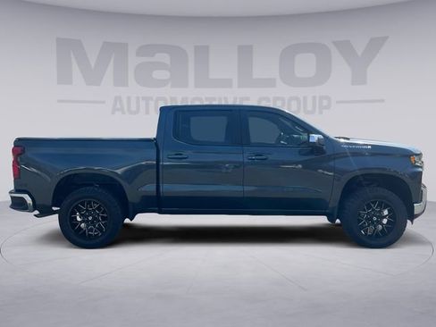 Used 2022 Chevrolet Silverado 1500 LT image 6