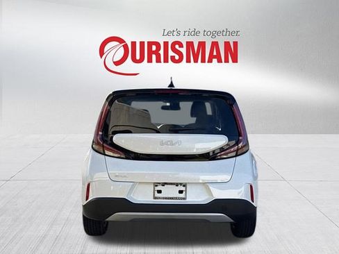 Certified 2023 Kia Soul LX w/ LX Technology Package image 3