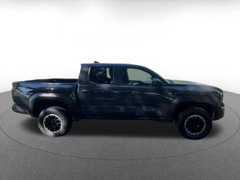 Used 2024 Toyota Tacoma TRD Off-Road AWD/4WD image 16