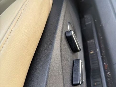 Used 2019 Ford Edge SEL w/ Equipment Group 201A FWD image 11