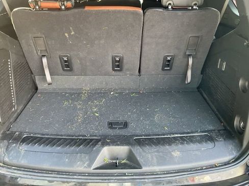 Used 2025 Chevrolet Tahoe LS image 27