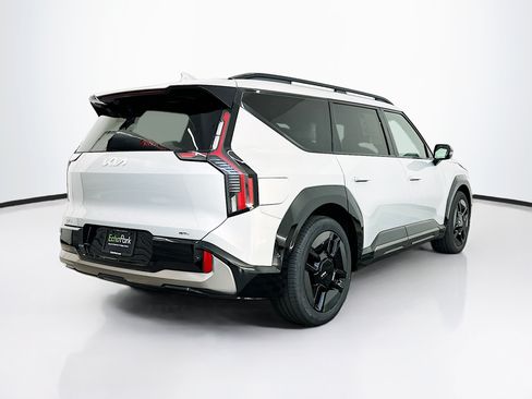 Used 2024 Kia EV9 GT-Line AWD/4WD image 9