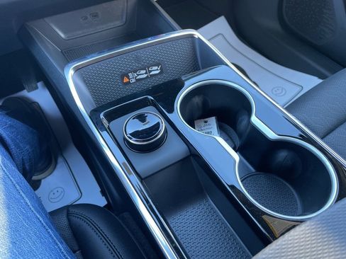 New 2026 Chevrolet Equinox LT w/ Convenience Package II image 10