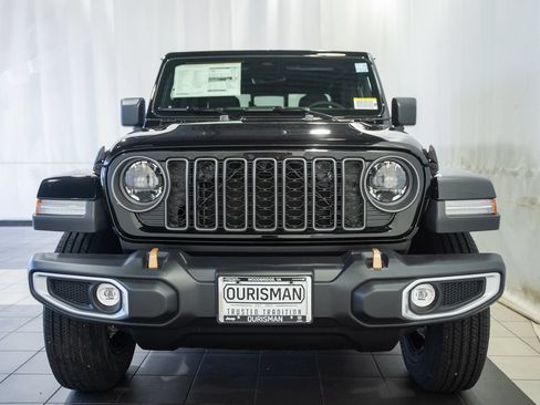 New 2026 Jeep Gladiator Sport AWD/4WD image 2