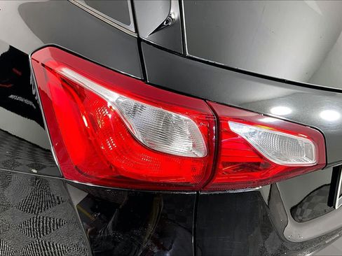 Used 2021 Chevrolet Equinox LT FWD image 27