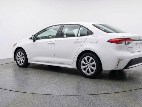 Used 2025 Toyota Corolla LE FWD image 6