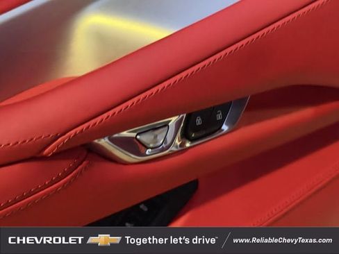 Used 2023 Chevrolet Corvette Stingray Premium Cpe w/ Z51 Performance Package RWD image 33