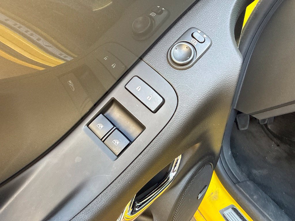 Used 2015 Chevrolet Camaro SS w/ SS Performance Package RWD image 16