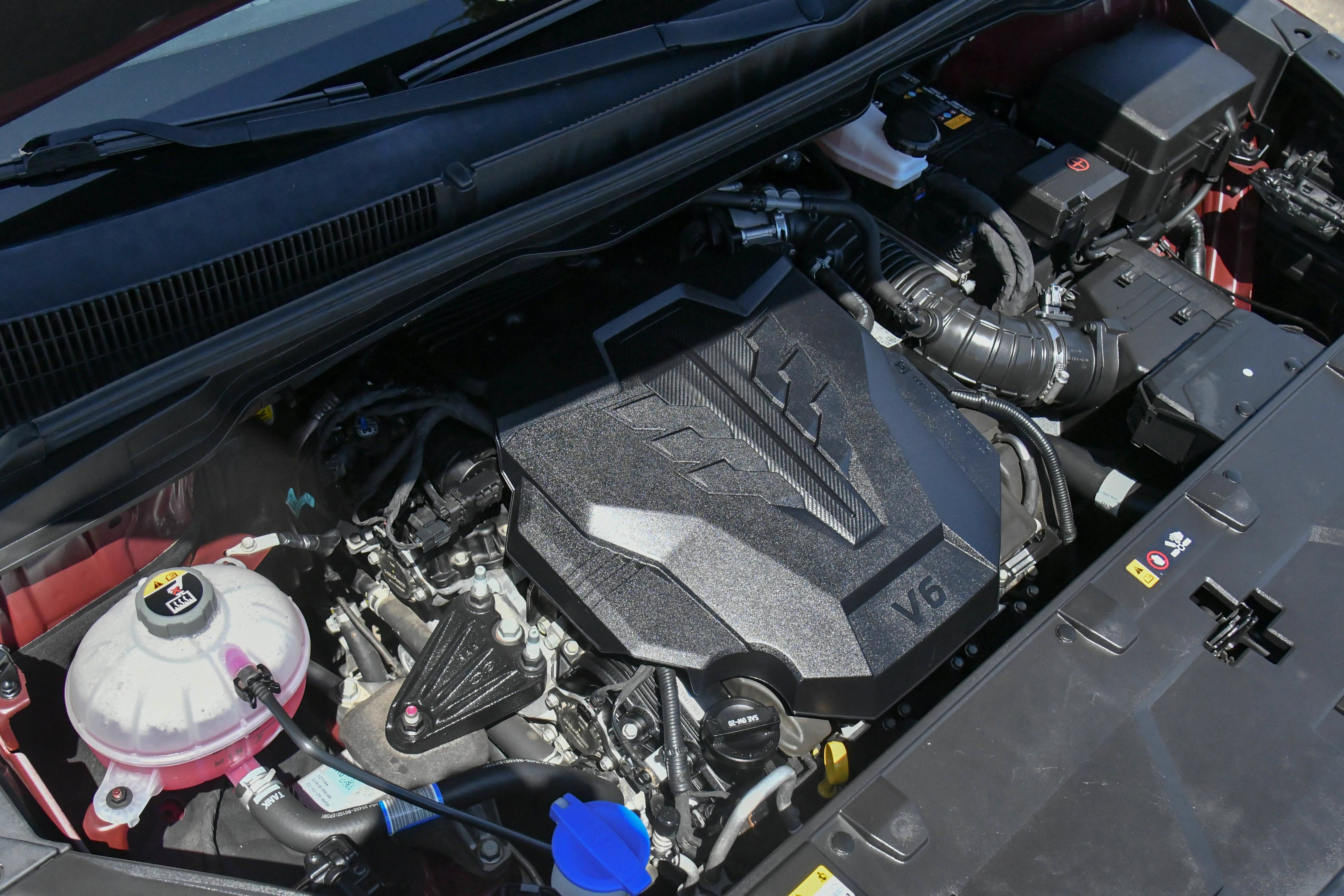Used 2022 Kia Carnival LX FWD image 49