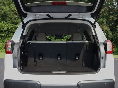 Used 2023 Subaru Ascent Limited image 12