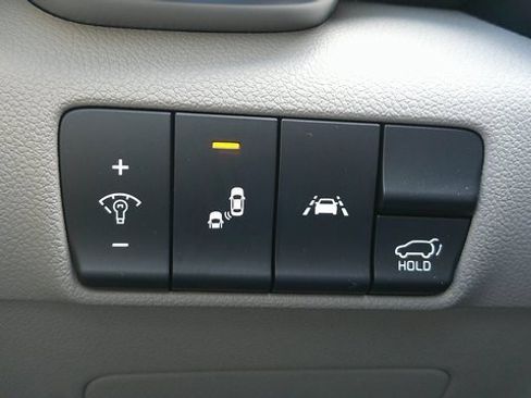 Used 2020 Kia Sportage EX image 10