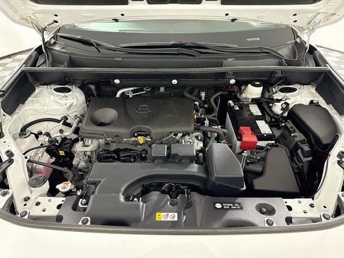 Certified 2025 Toyota RAV4 XLE AWD/4WD image 29