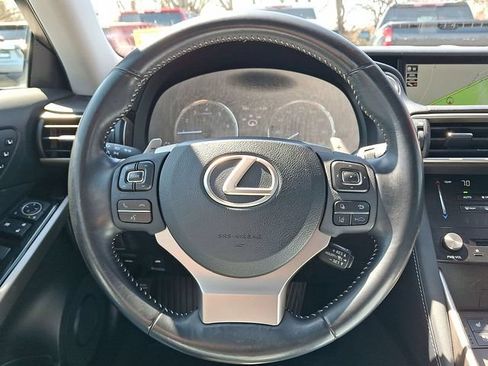 Used 2018 Lexus IS 300 AWD w/ Comfort Package image 11