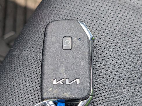 Used 2022 Kia Telluride EX w/ EX Premium Package FWD image 33